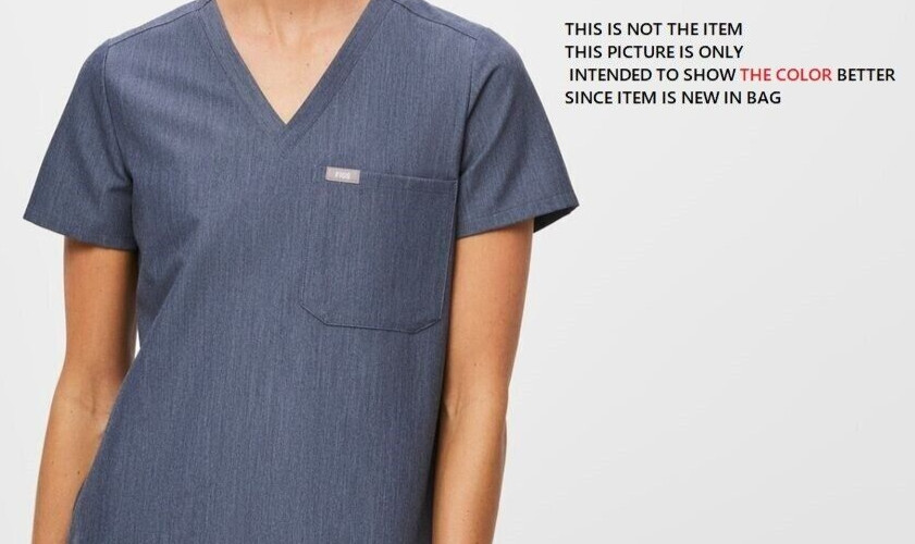FIGS Women's Heather Denim Casma 3 Pocket Scrub Top Size S Small NEW in BAG