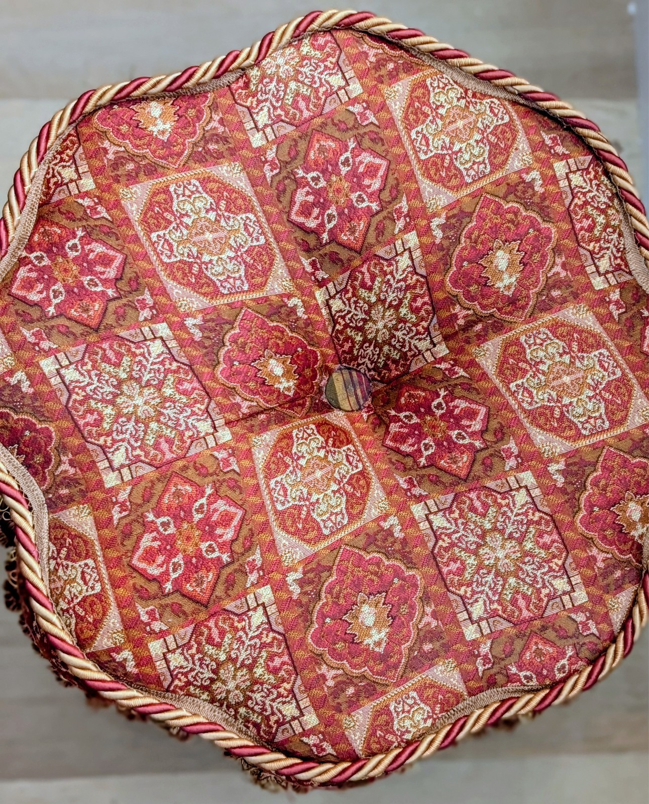 Moroccan-Style Hexagon Ottoman – Excellent Condition