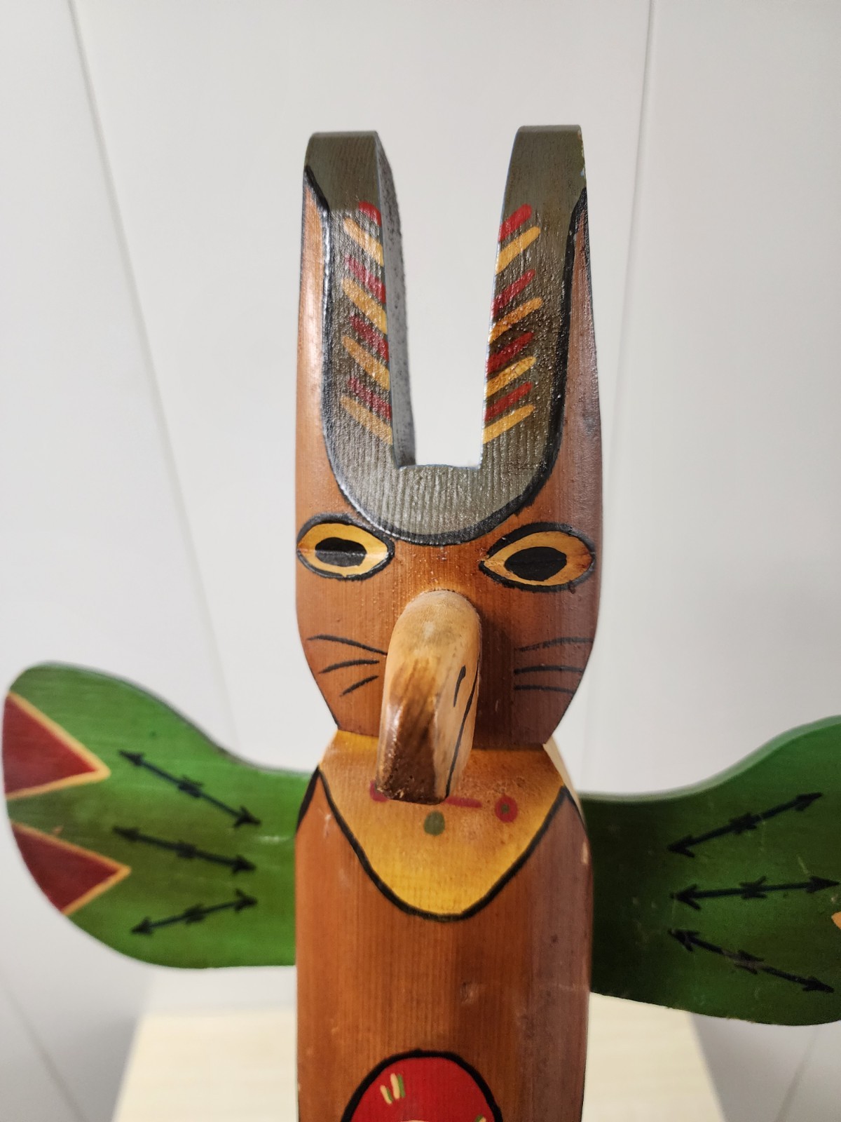 Large Vintage Carved Totem Pole 25" Tall Chippewa Native American Indian