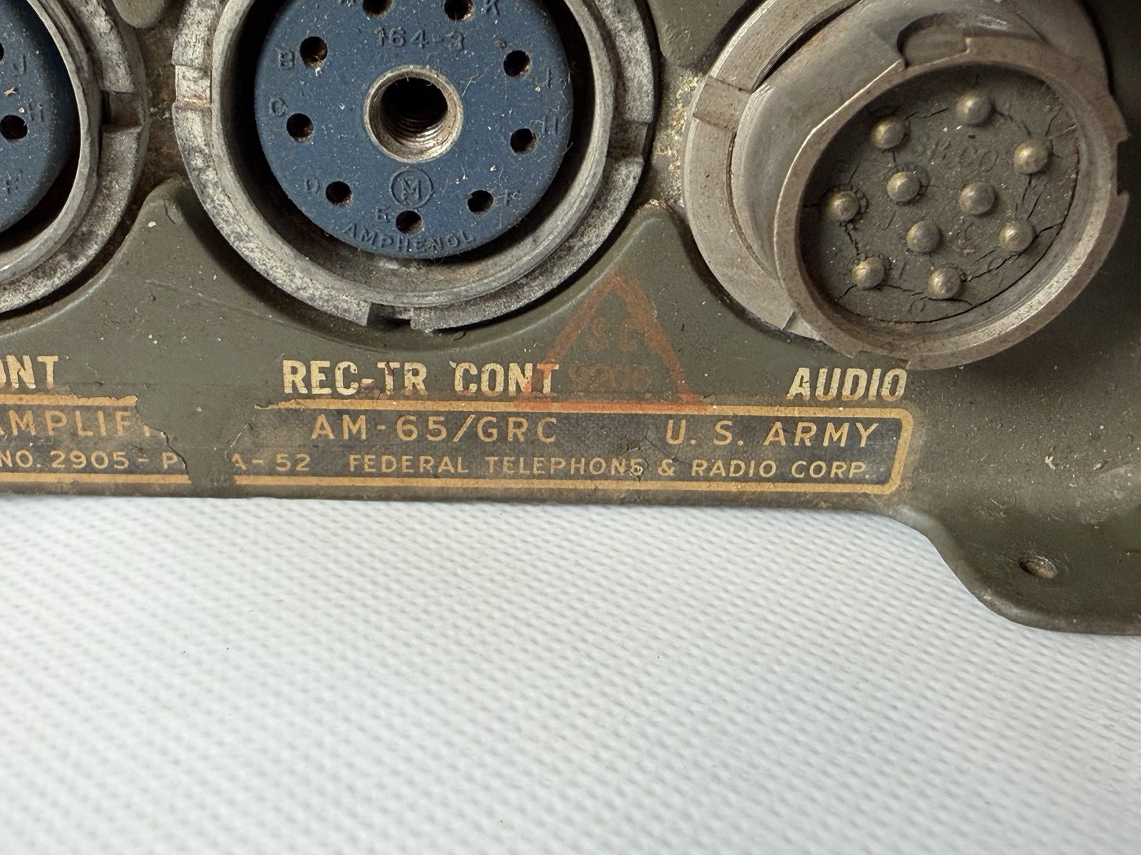 US Army Signal Corps AM-65/GR Military Radio Audio Amplifier RT-70 33lb