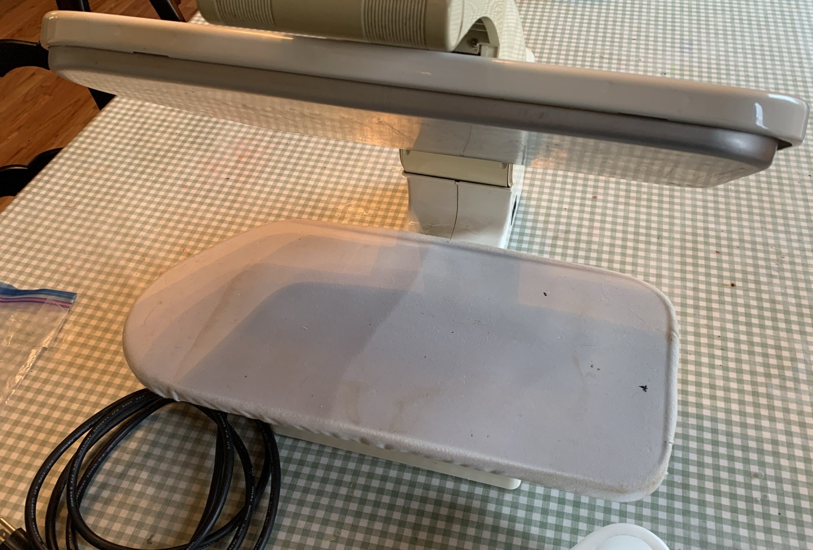 Lotus by Elna Ironing Industrial Electric Clothes Press