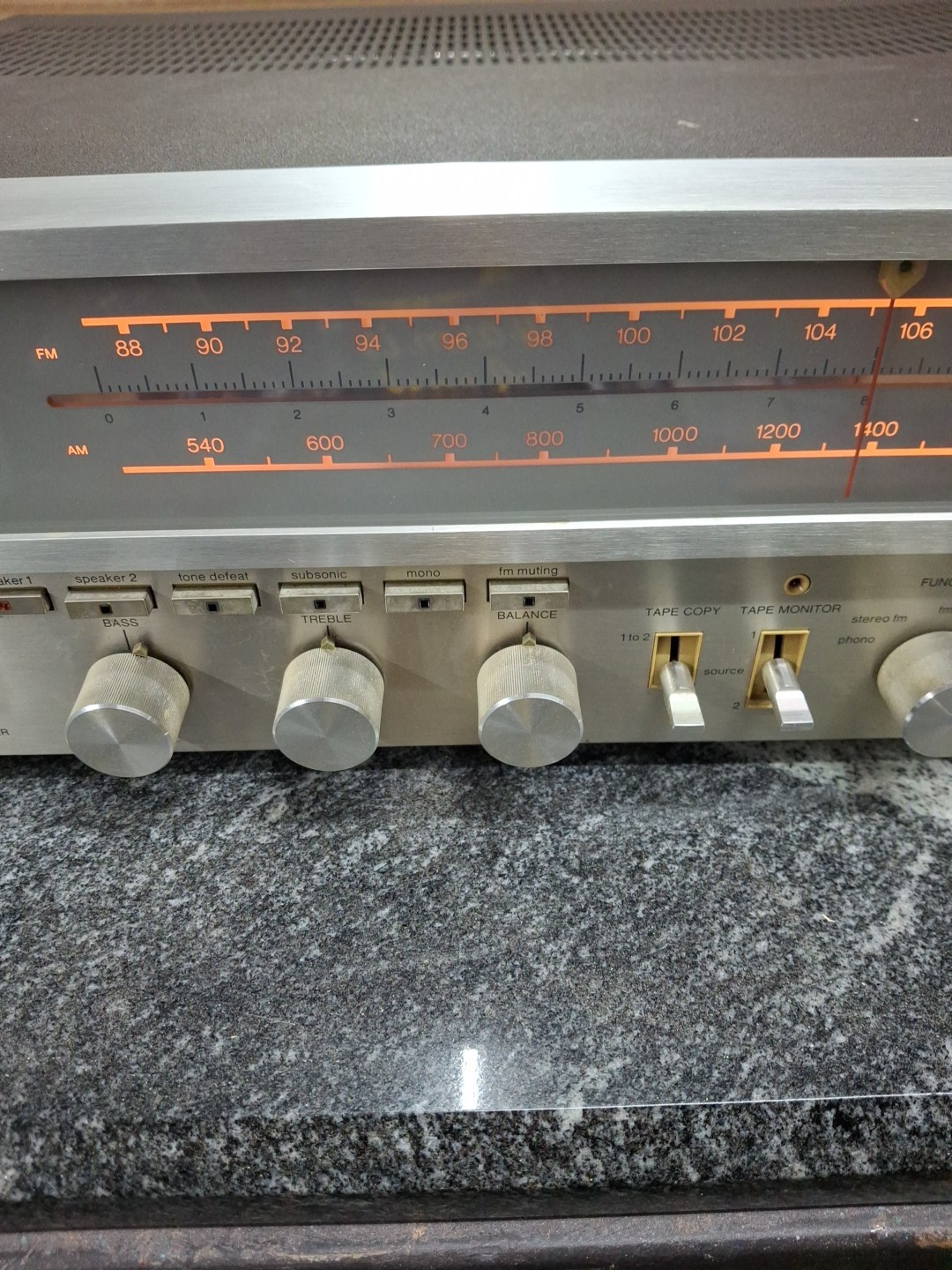 Harmon Kardon HK-560 (parts or repair) A