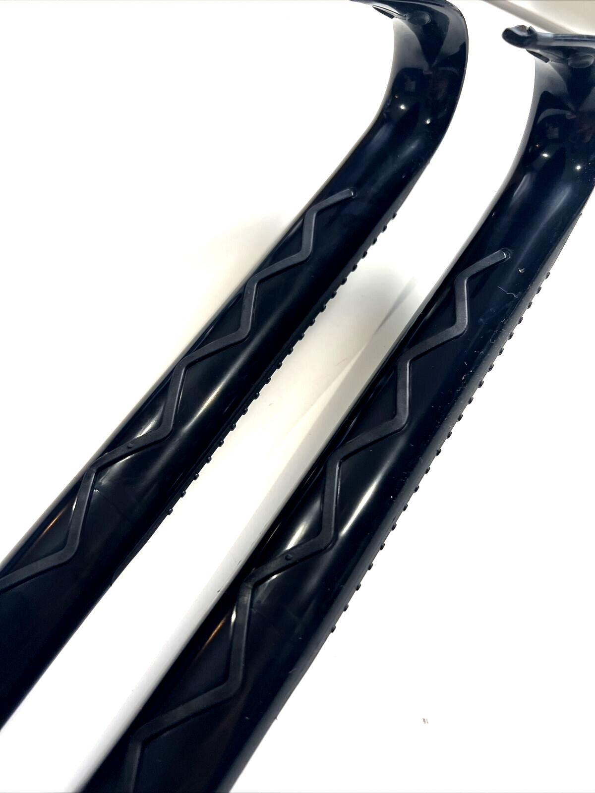 2 NEW Pack IKEA Like Style LONG HANDLE BLACK SHOE HORNS Rubberized Handle