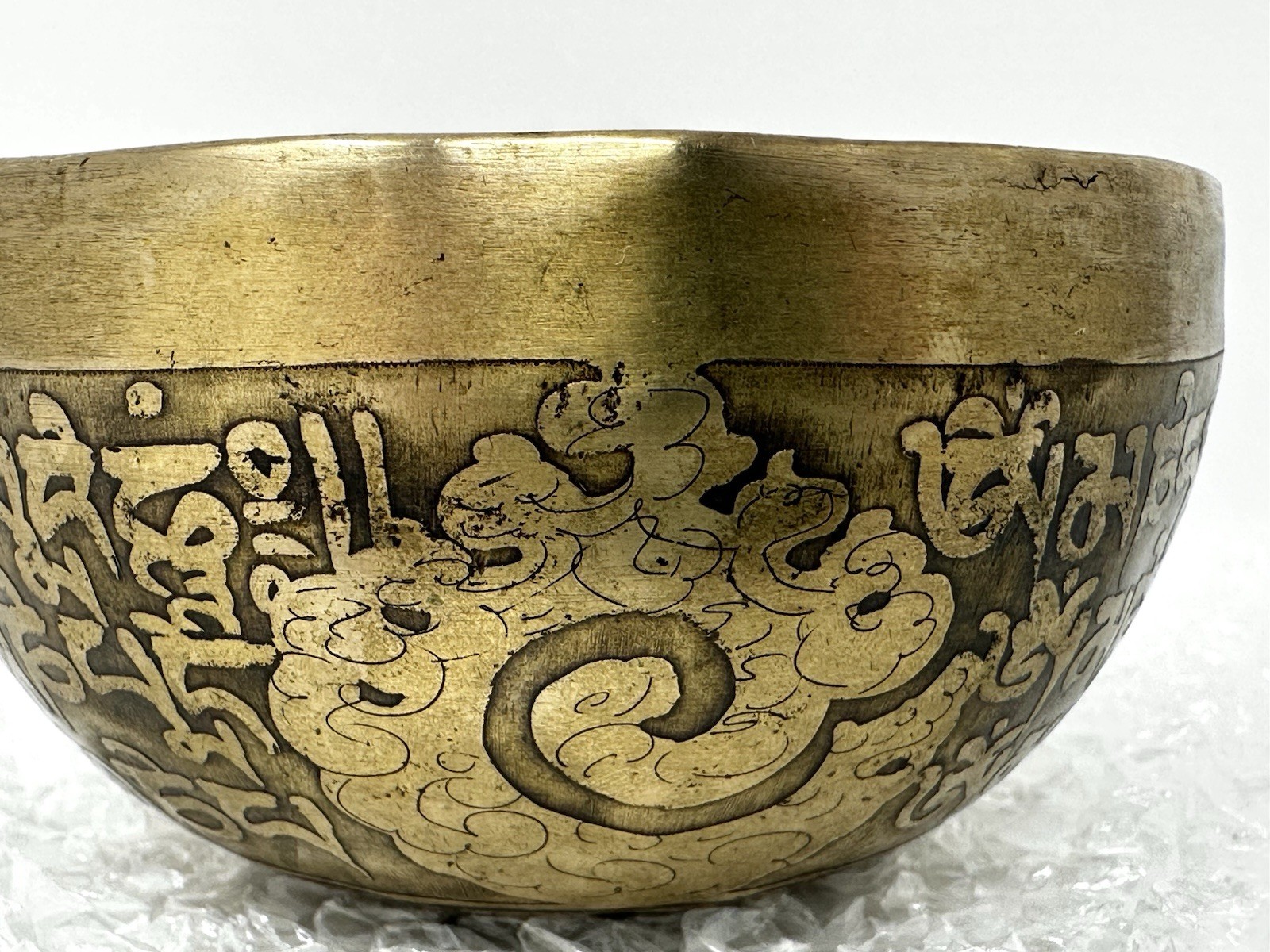 Rare Vintage Antique Tibetan Singing Bowl Heavy Metal Handcarved Patina