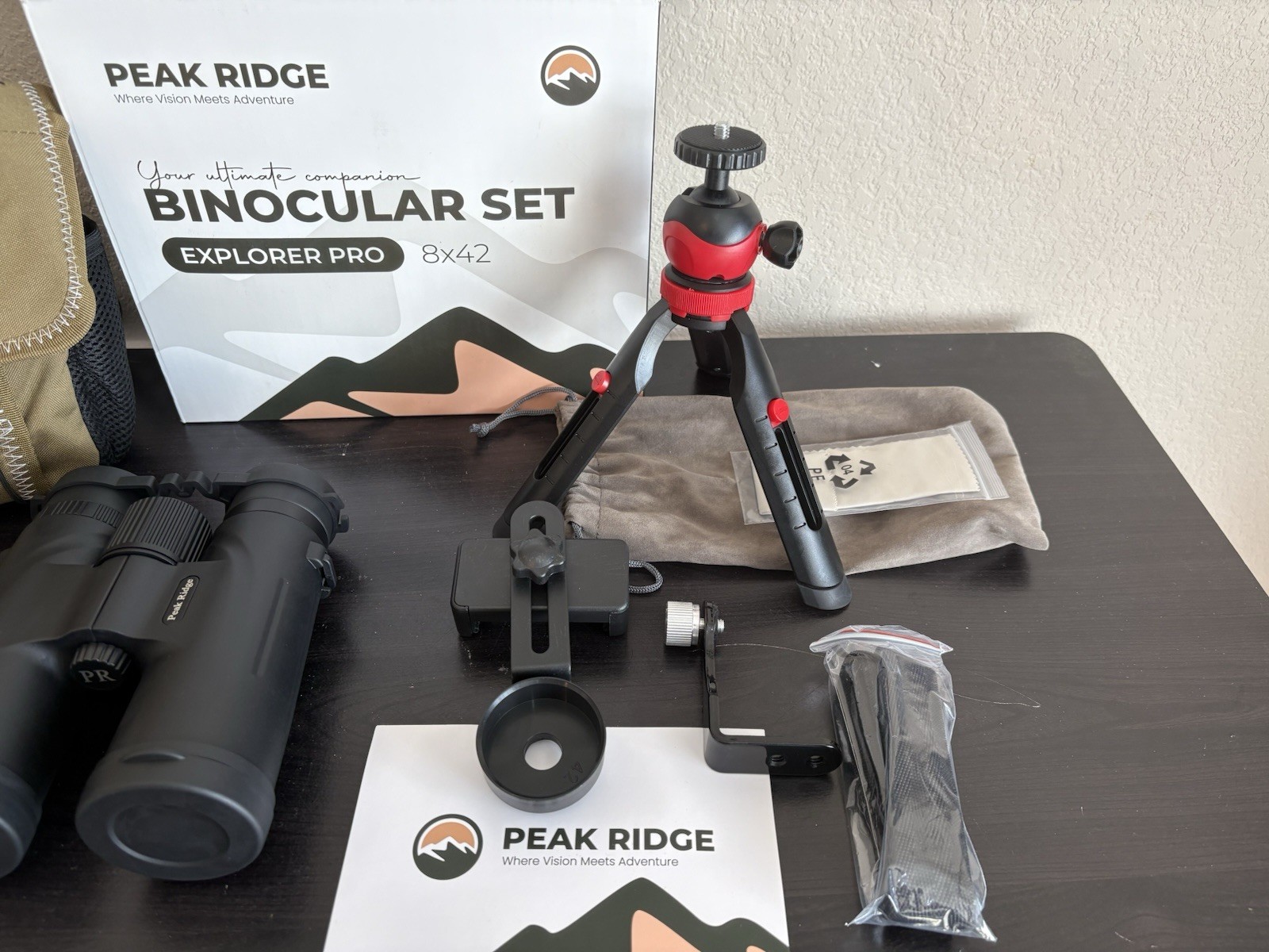 Peak Ridge Binocular Set. Explorer Pro. 8x42. New In Box. Waterproof.