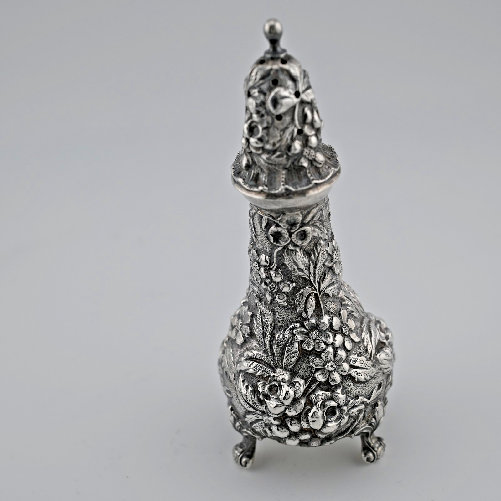 Early Sterling Silver Stieff pepper Shaker Stieff Rose Balitmore ~no mono