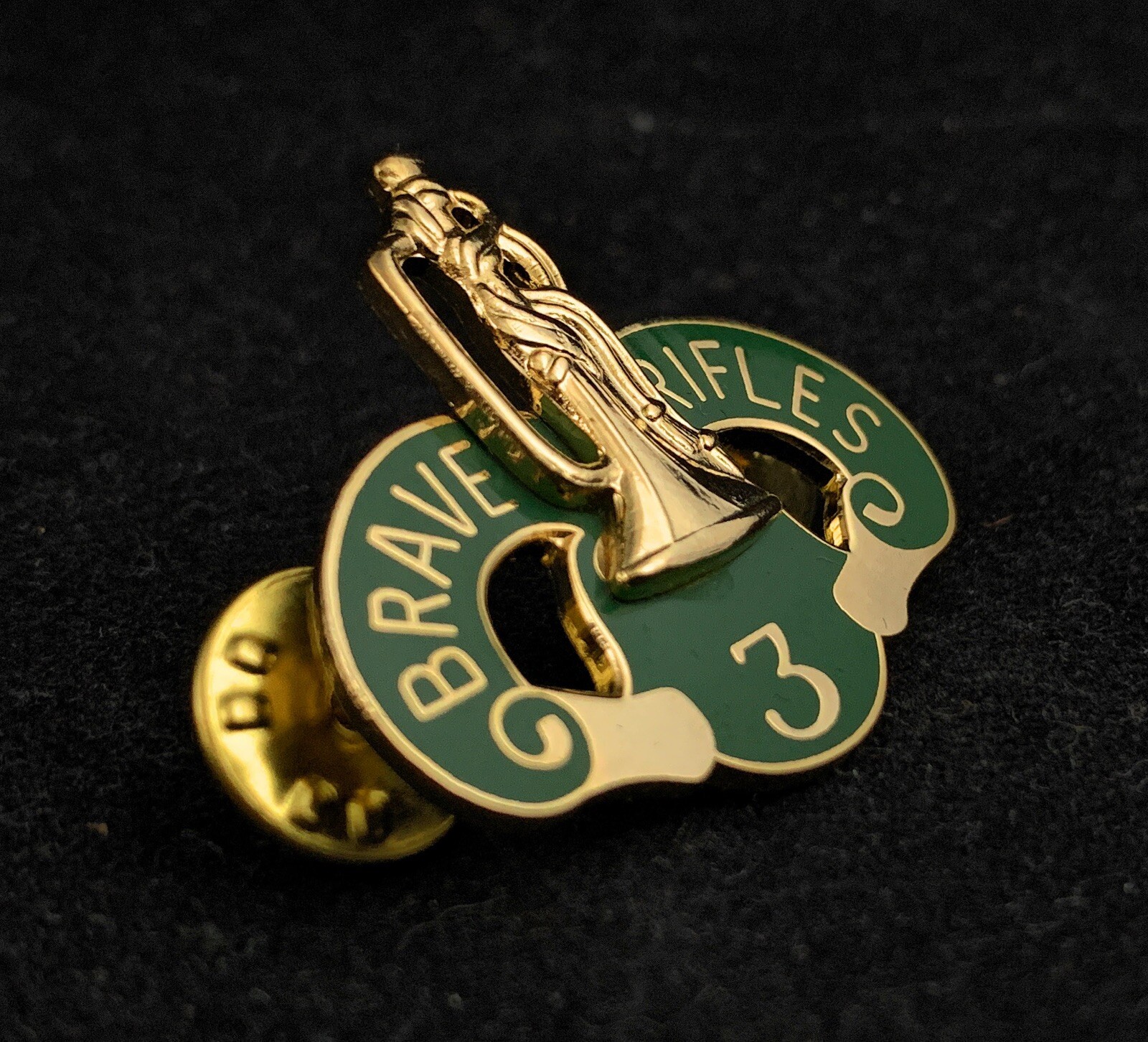 ☀️US Army 3rd Cavalry Regiment ACR Brave Rifles Unit Insignia, DUI Hat Lapel Pin