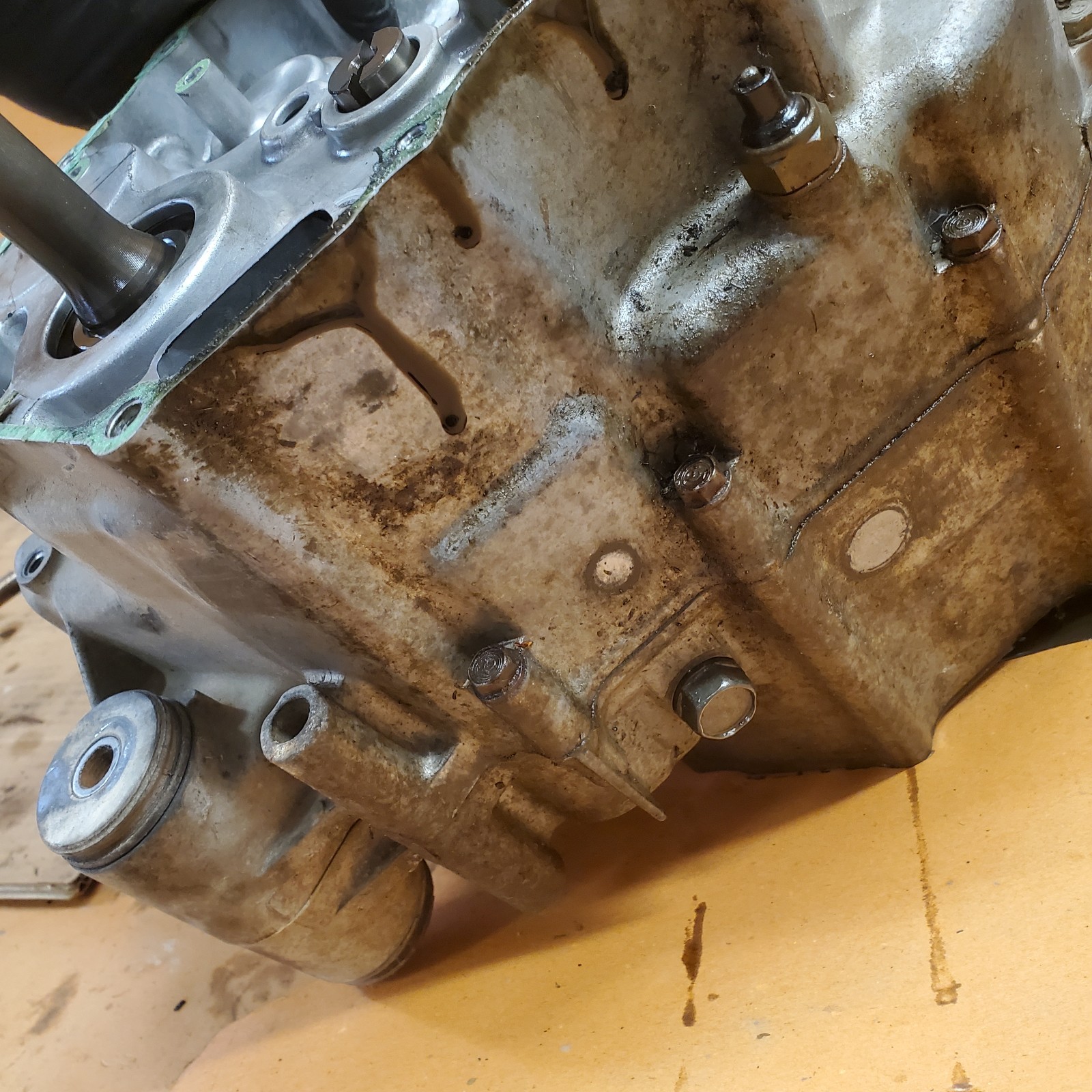 1997 Honda Foreman 400 4x4 Engine Motor Block Crank Case Crankcase Shaft Bottom