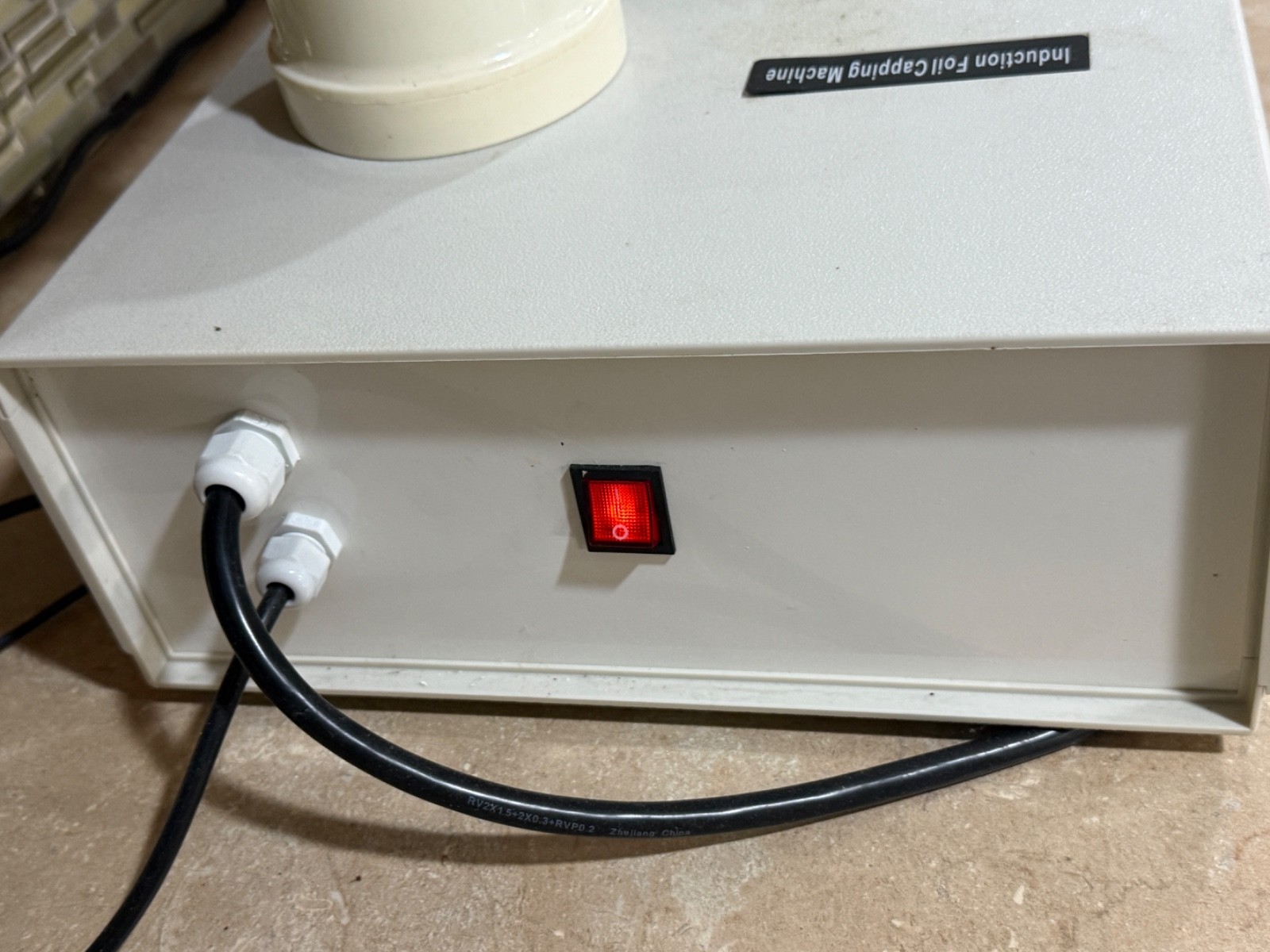 Electromagnetic Induction Foil Capping Machine w/ Many Bottle Seal Caps Included