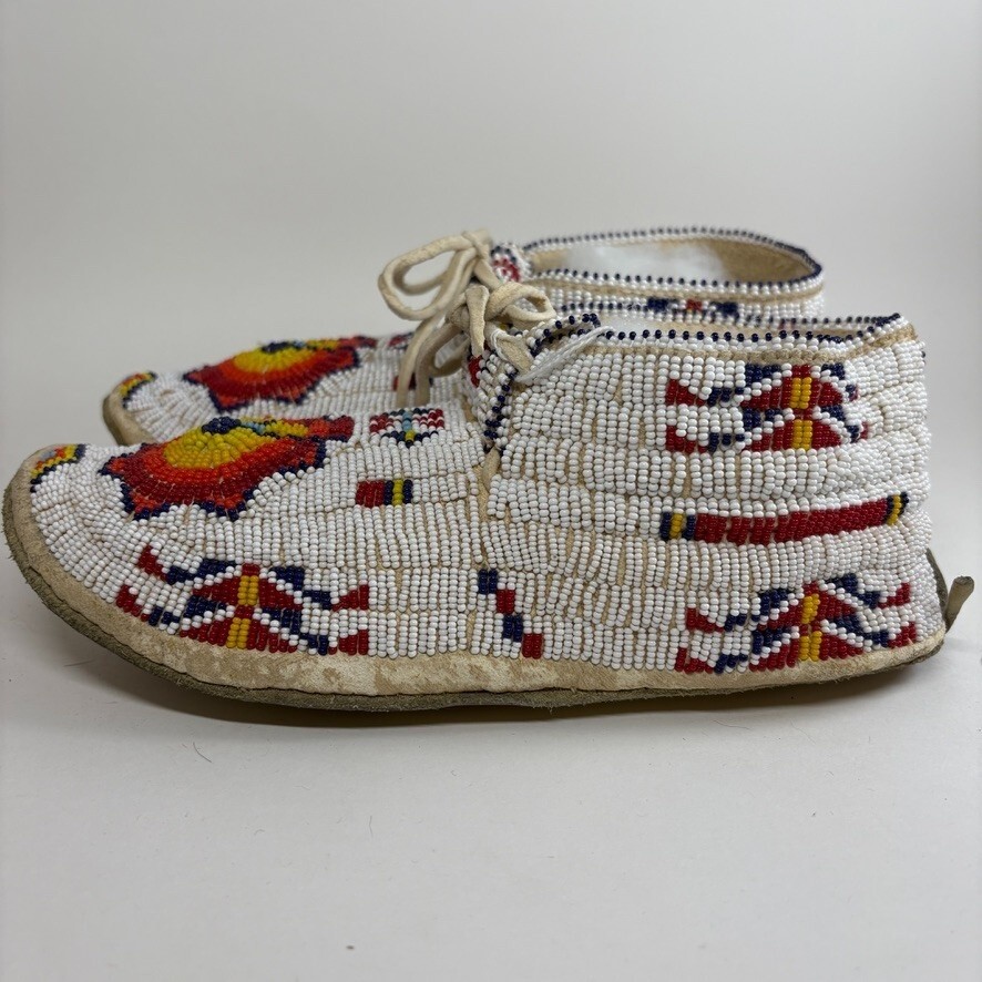 Antique Plains Indians Native American Moccasins Beaded Ceremonial Sioux