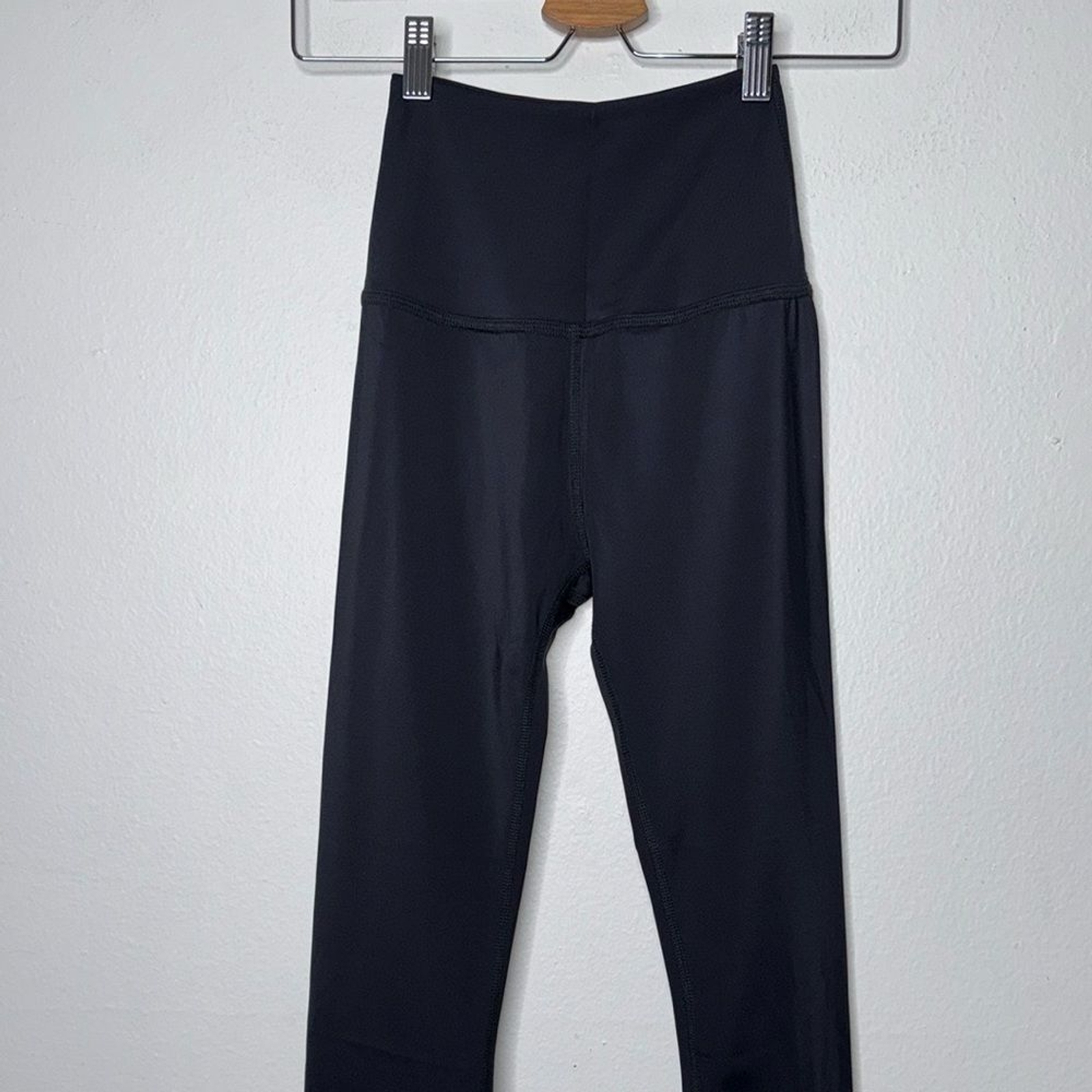 BEYOND YOGA High Waisted Mesh Ring Accent Leggings Size SMALL