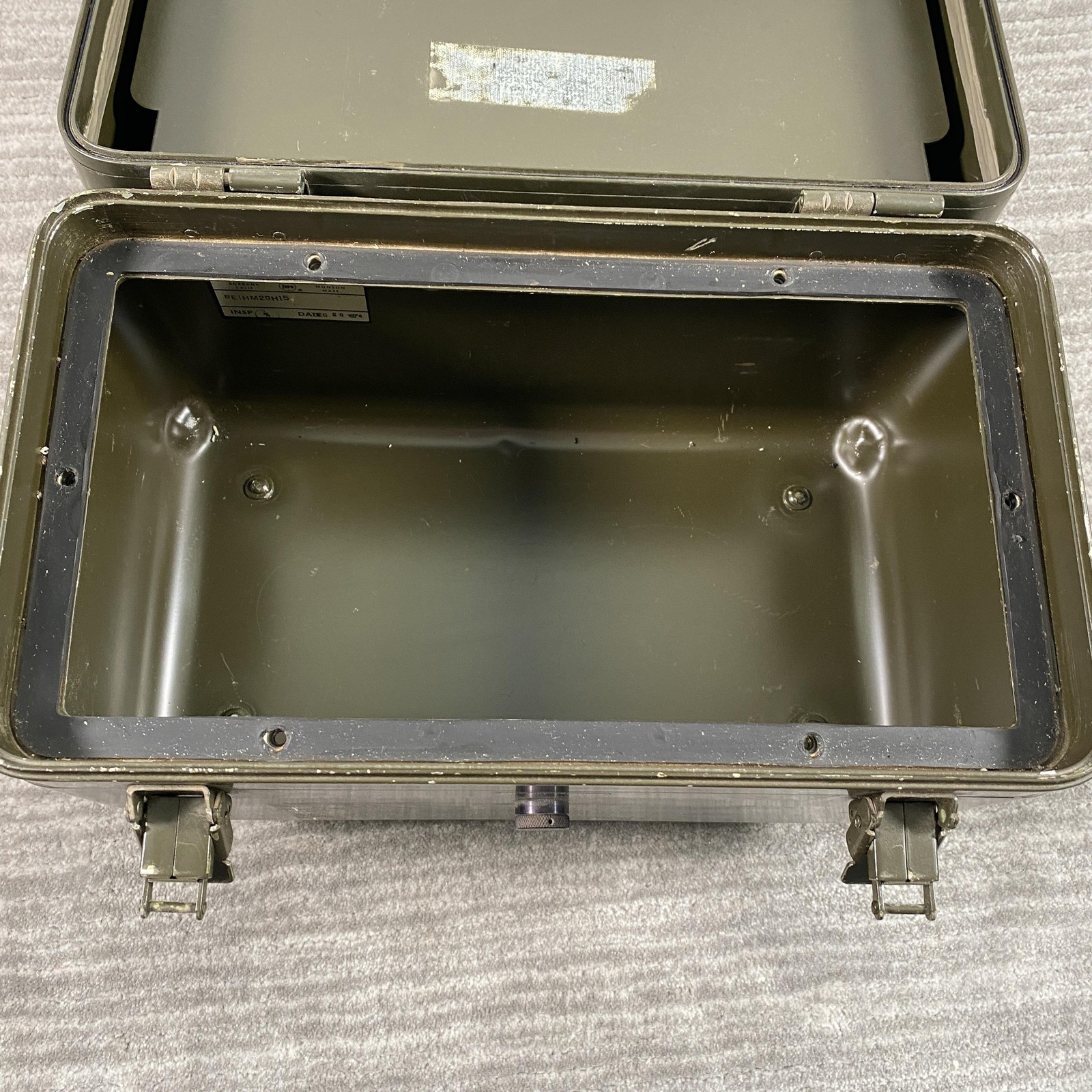 Vintage Zero Manufacturing Military Pressure Equalizer Transit Case 1974 OD