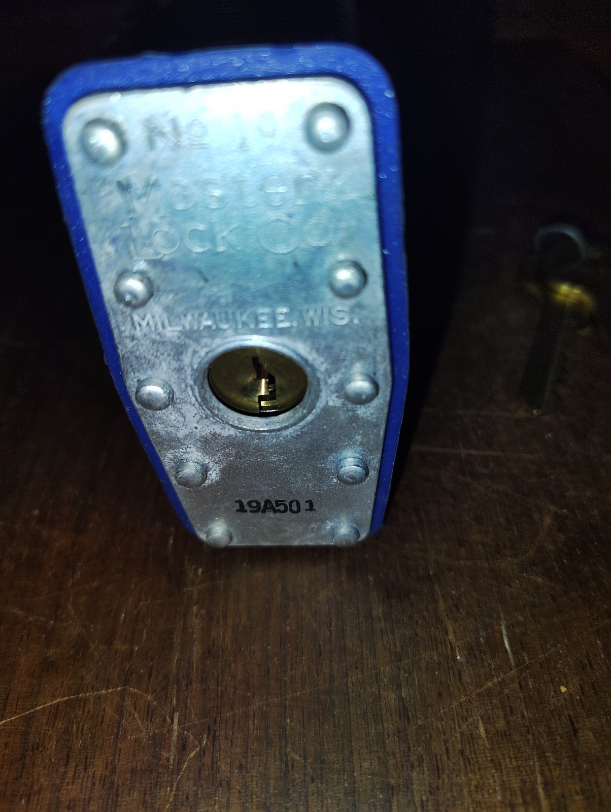 MASTER LOCK #19 Vintage Master lock and Co. No 19 Super Security. Blue bumper