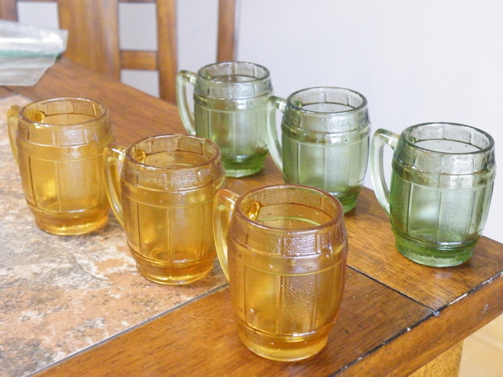 SET of 6 Vintage SHOT GLASS Mini MUGS Barrel Keg Whiskey GREEN & AMBER Free Ship
