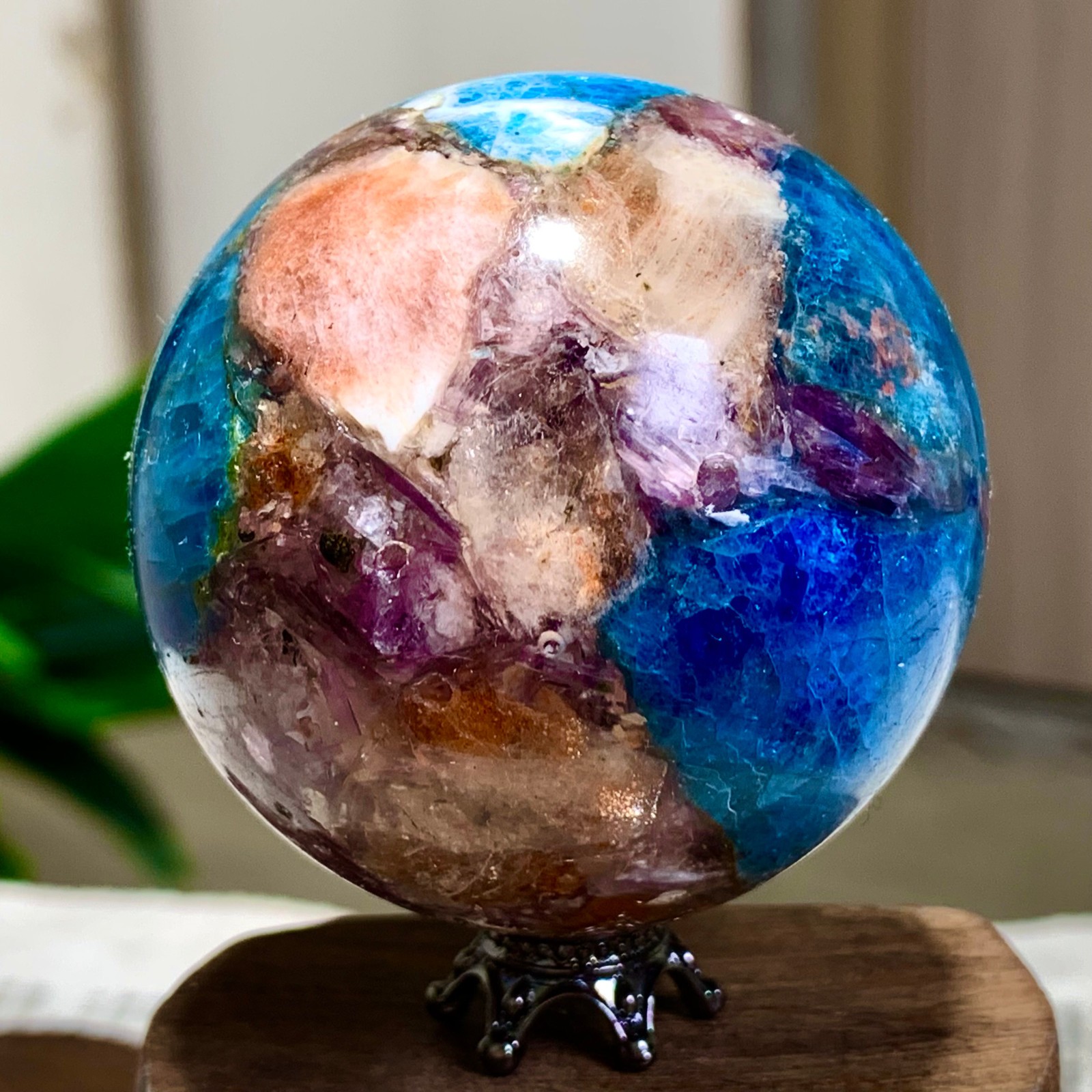 177G Natural Blue Aptite +Sun Stone purple lepidolite Sphere mineral sample