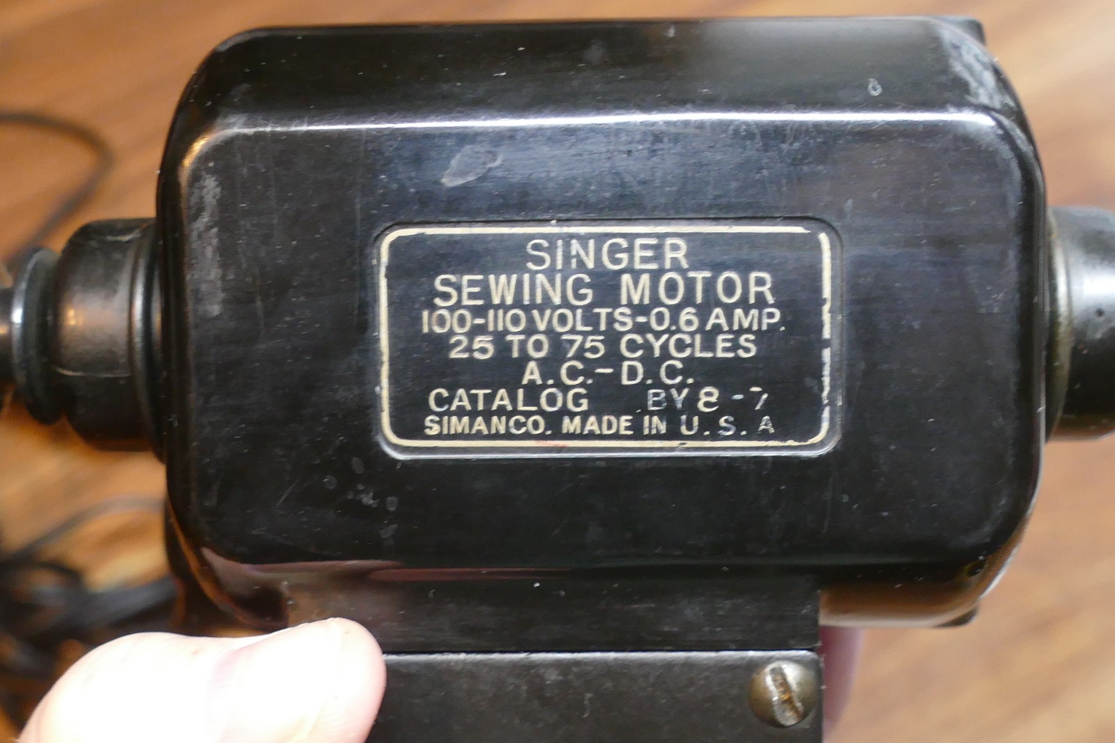 Singer Sewing Machine Motor BY 8-7, Light, Pedal - Tested Works