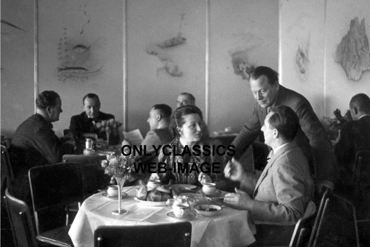 GERMAN AIRSHIP HINDENBURG DIRIGIBLE 34-4X6 PHOTOS LAKEHURST NJ AVIATION MILITARY