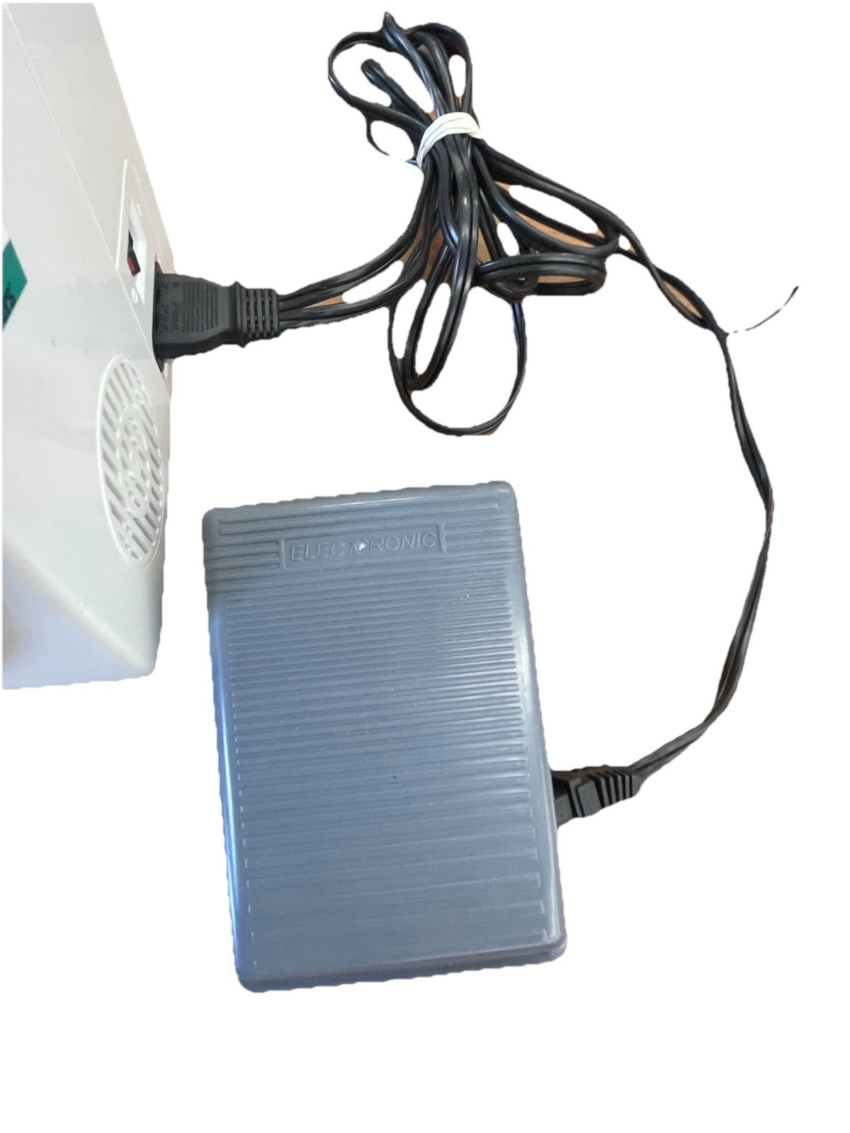 Singer Prelude 8280 Sewing Machine Mechanical Beginner Portable Tested