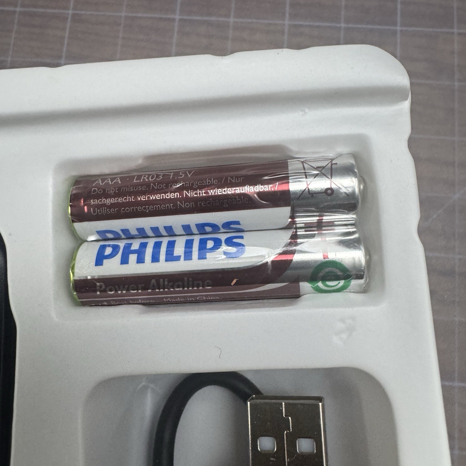 Philips Voice Tracer Audio Recorder 8mb OPEN BOX NEW Recording DVT1160