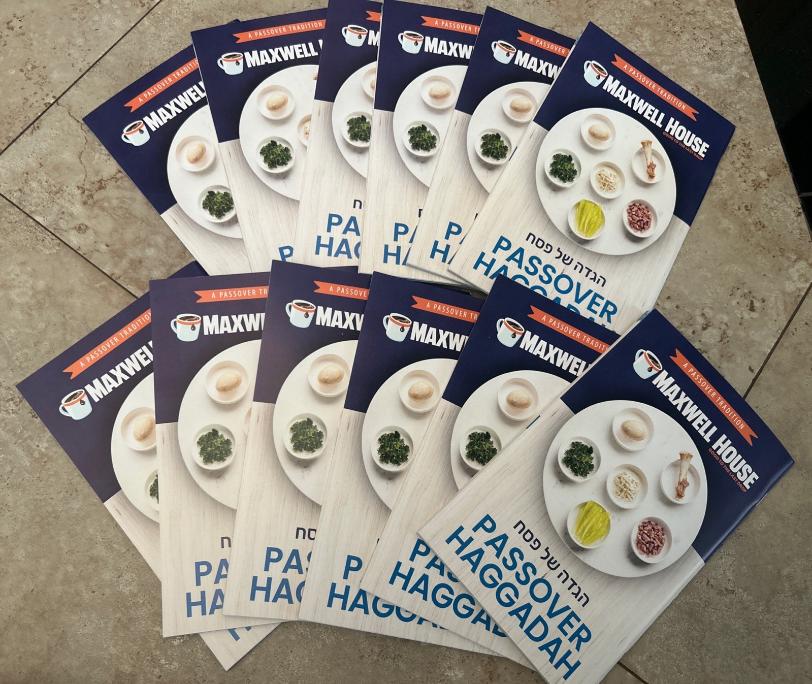 Lot of 12 - Passover Haggadah Maxwell House 2026 Edition Books - Fast shipping!!