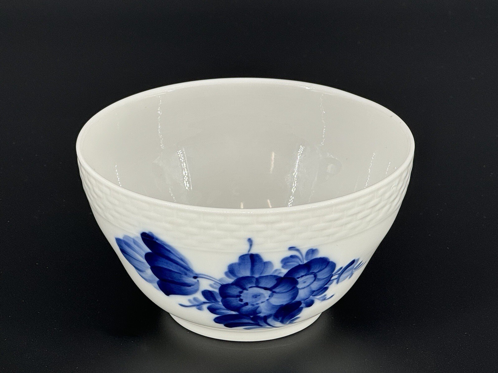 Royal Copenhagen Blue Flowers Braided 4 7/8” Round Cranberry Bowl 10/8078