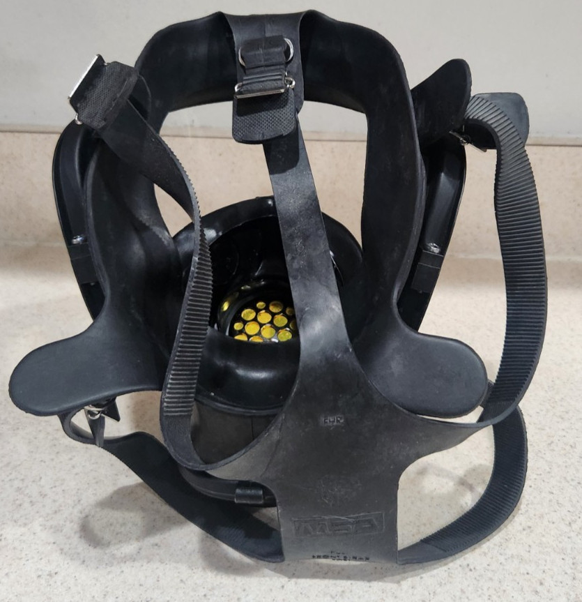 MSA Ultra Elite Full-Face Mask SCBA Size Medium *Free Shipping*
