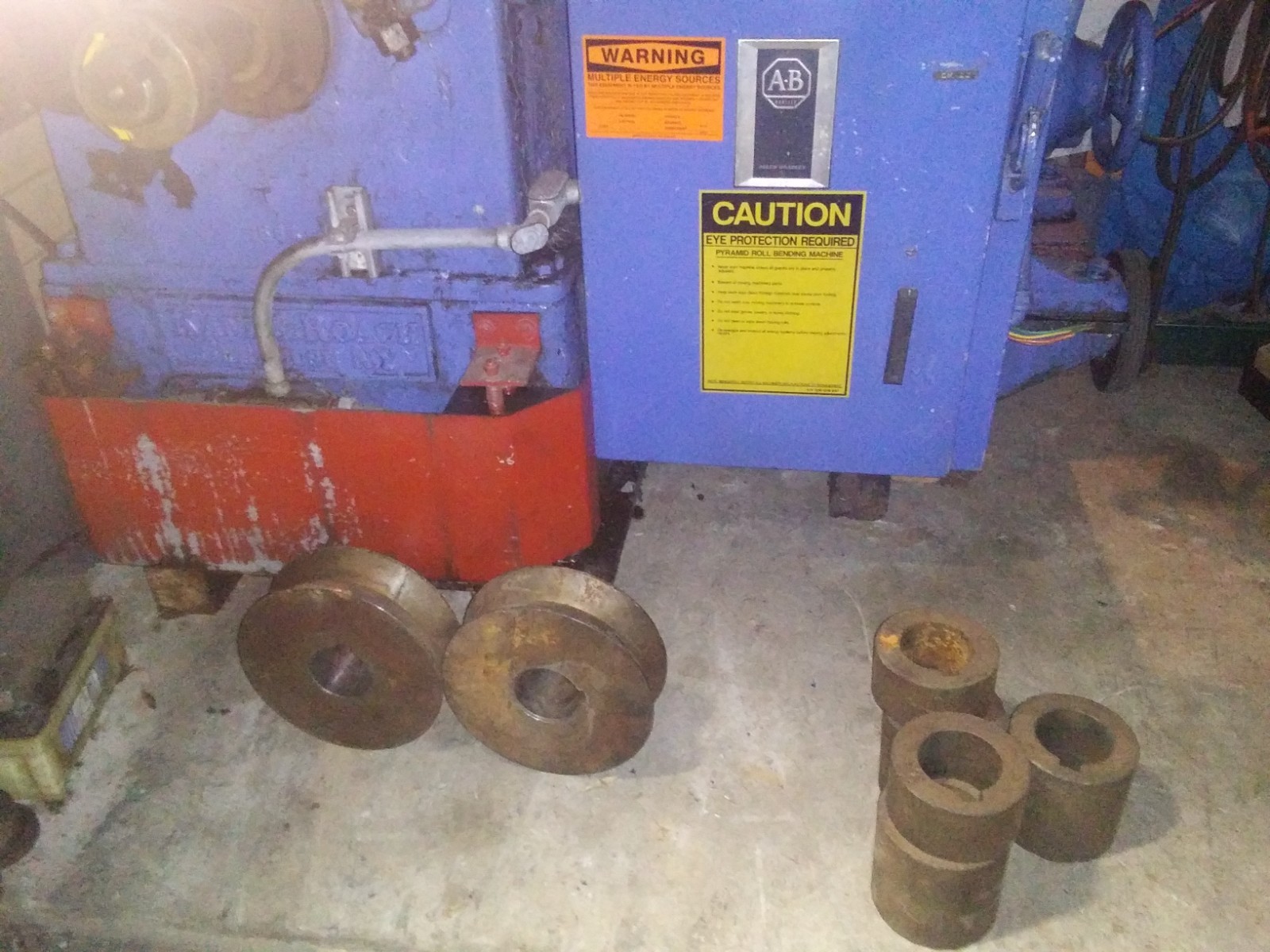 Kane & Roach Angle Roller. Rolls angle ,flats, round, and square.