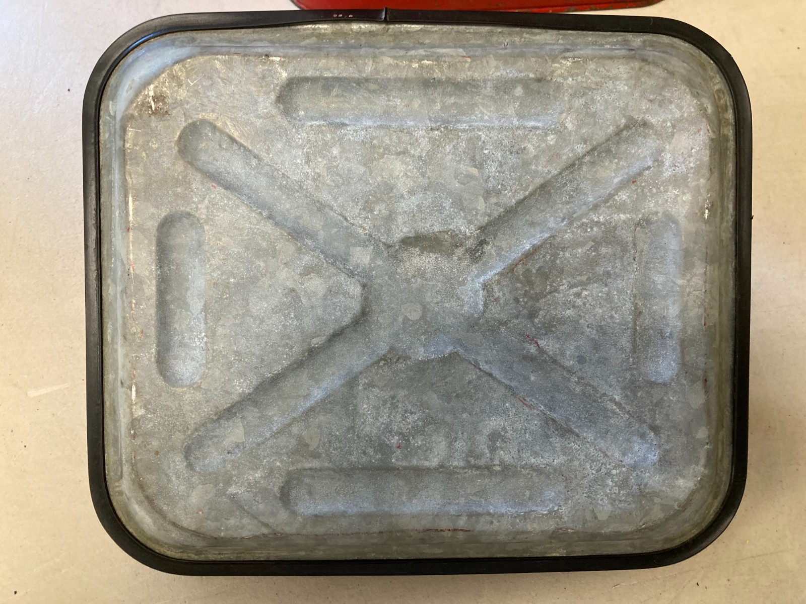 FANTASTIC RED 1950s KNAPP MONARCH Therm-a-Chest PORTABLE COOLER