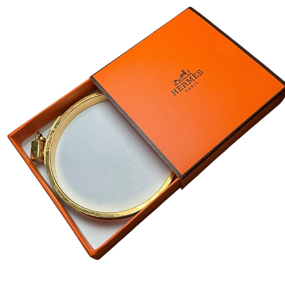 105. Hermes Lizard Kelly Lock Black & Gold Bangle