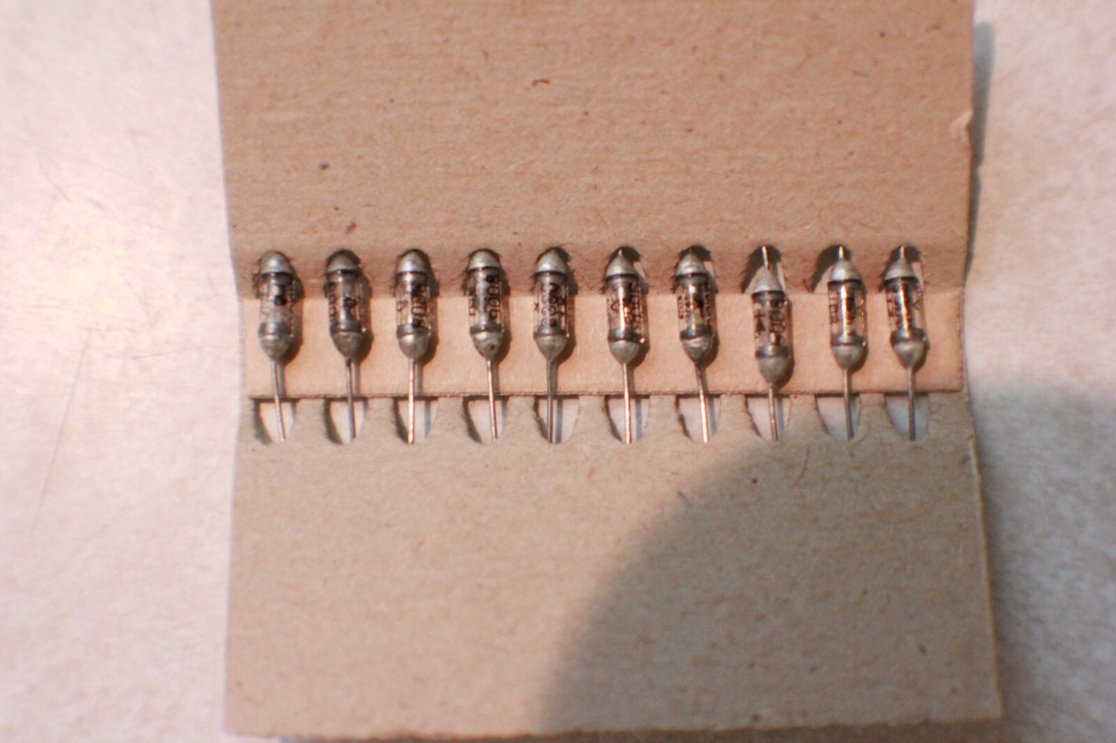 Lot of 10 D18 Diodes Large Glass Vintage Germanium Detector w/Spec USA