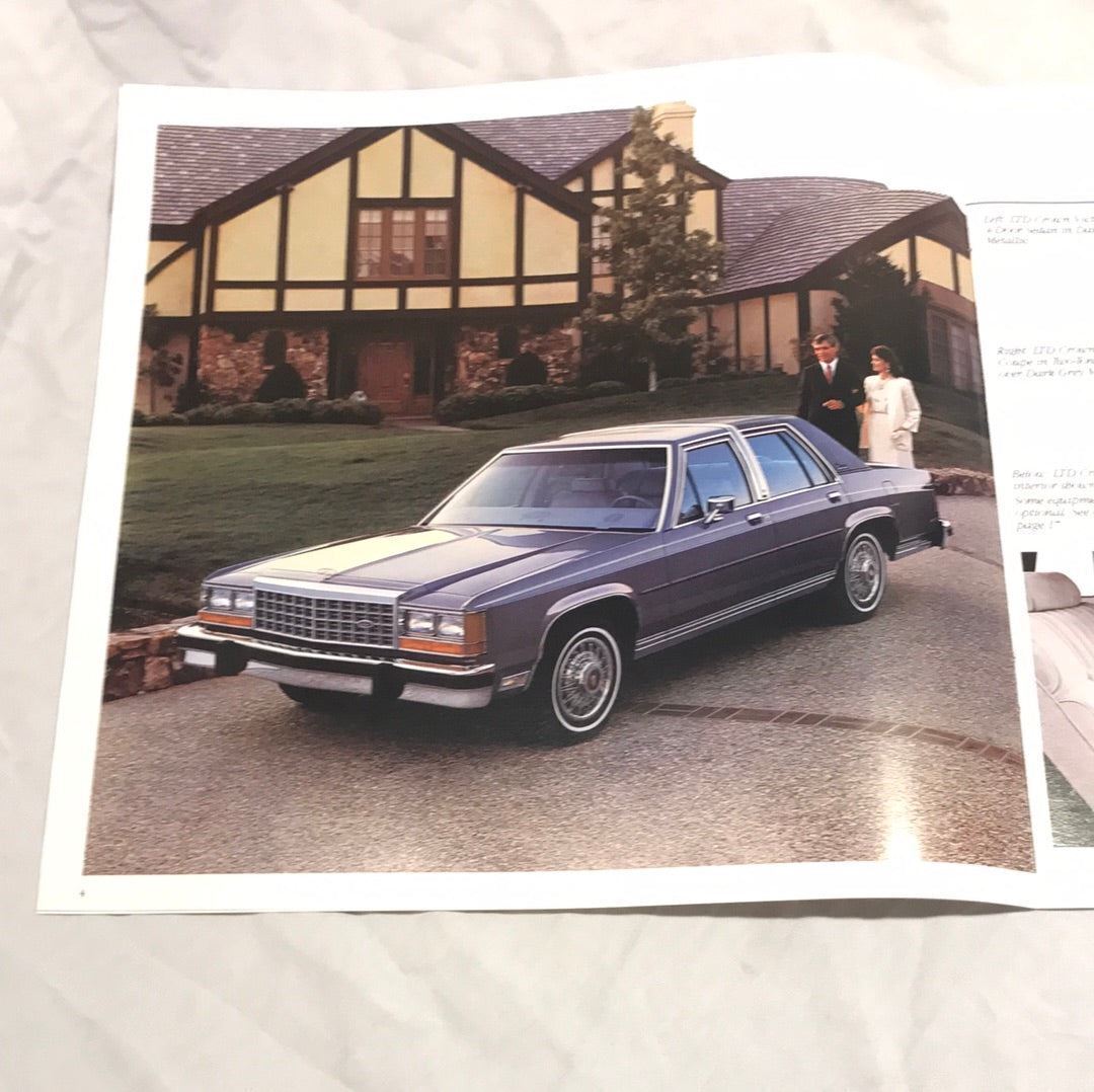 1987 Ford Crown Victoria sales brochure