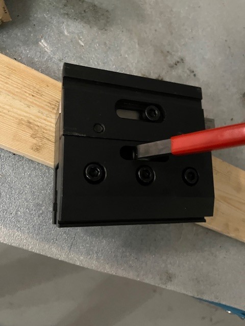 PRESS BRAKE CLAMP PUNCH HOLDER EURO STYLE