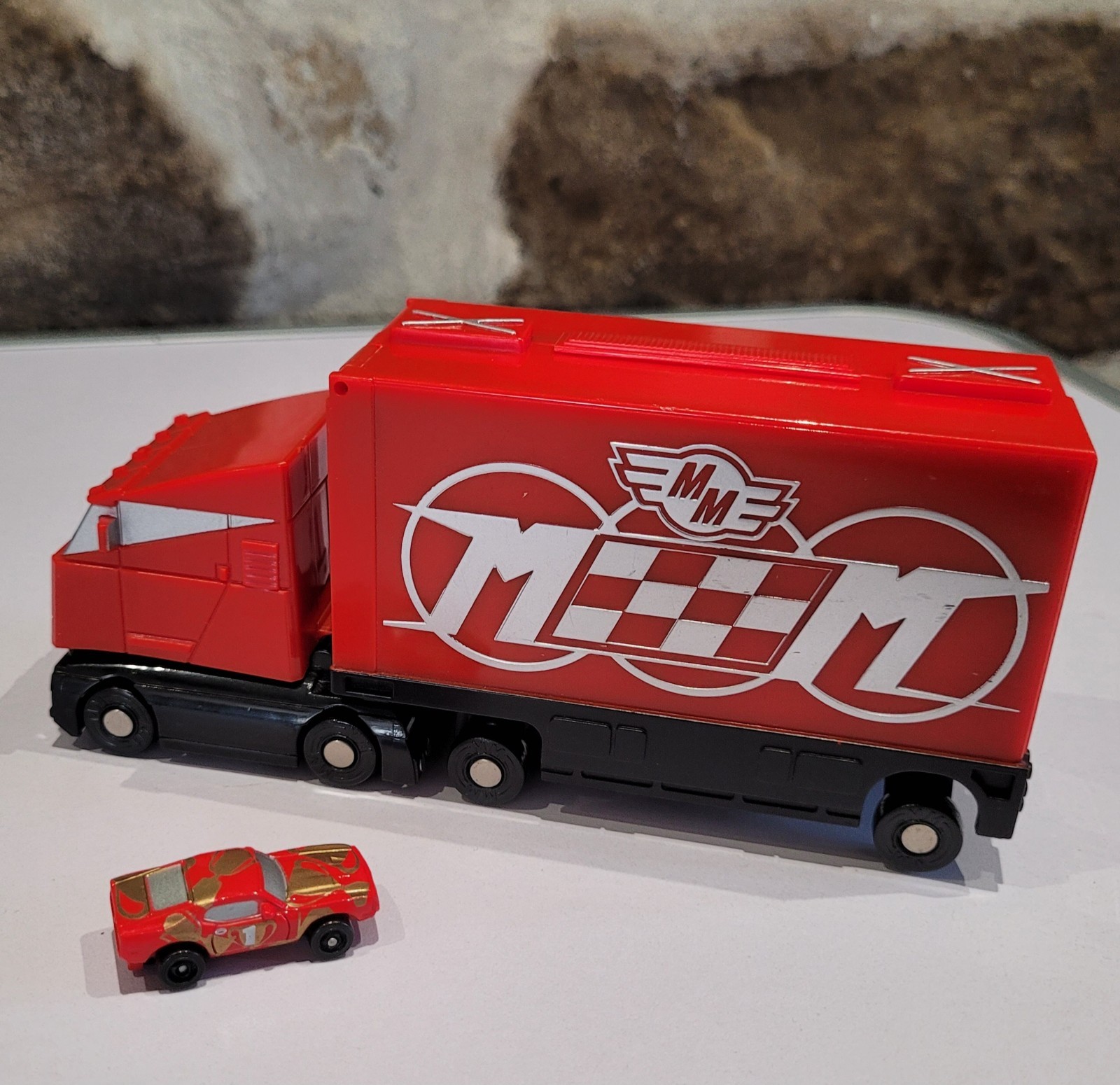 Micromachines 2002 Finish Line Truck Complete With Exclusive Playset Vehicle