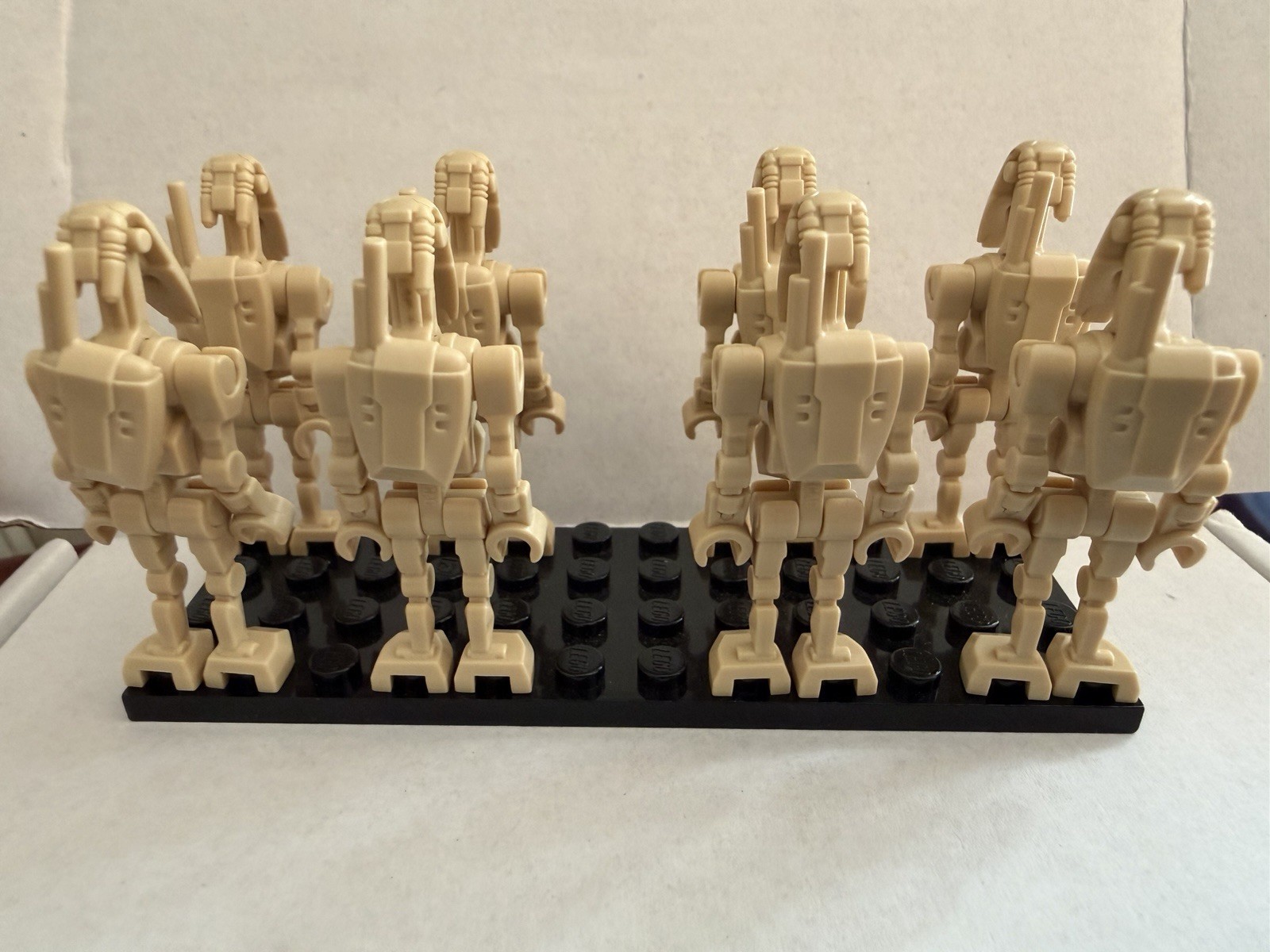 Clone Army Customs Combat Clanker Droids - 8 Pack Of Tan Droids