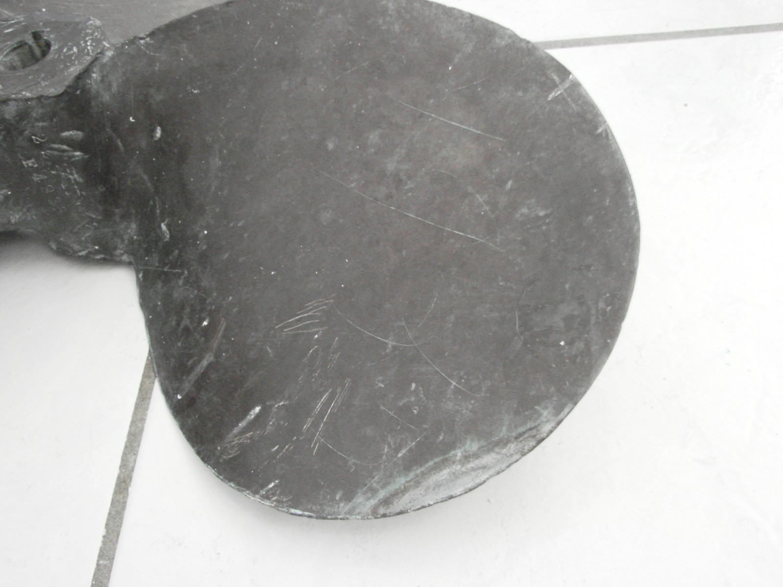 VINTAGE 3 BLADE BRASS PROP 22"X22" F4933 RH Rotation 1 1/4"