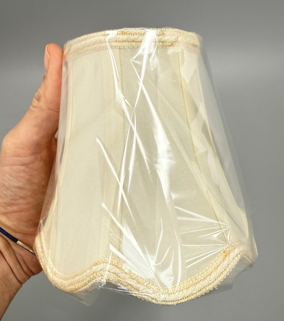 ⭕️ NEW CANTERBURY ROSEART 5” BONE SCALLOPED SILK LAMPSHADE CLIP ON NOS