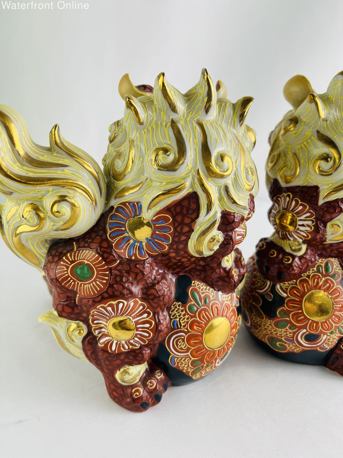 Kutani Shishi Foo Dogs Guardian Lions Red with Gold Accent Vintage Chinoiserie