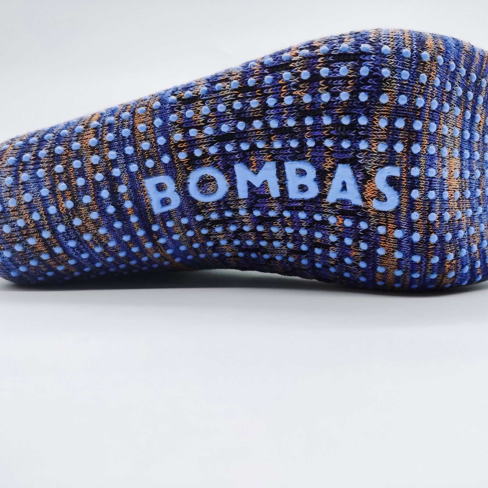 4 pairs BOMBAS Women's Performance Gripper Honeycomb Crew Socks size Small