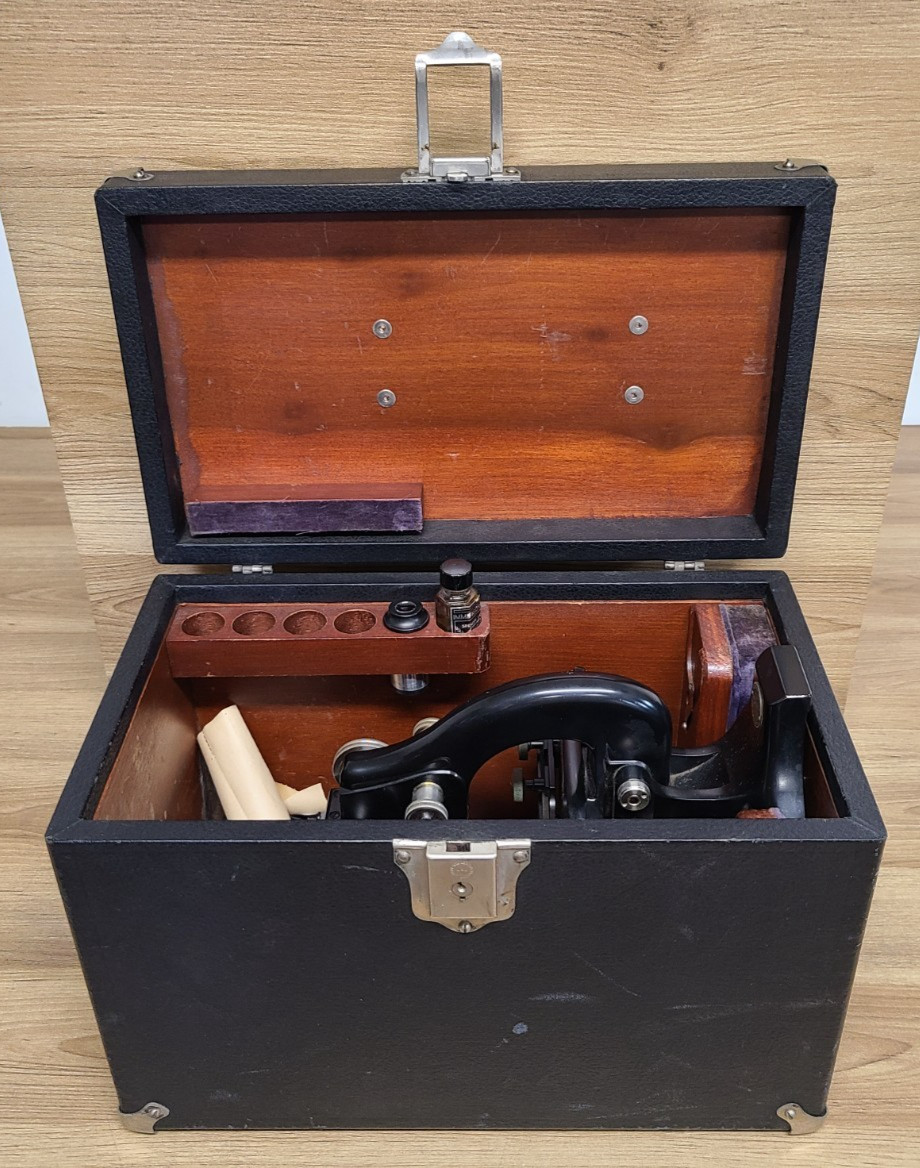 Vintage Spencer Buffalo USA Monocular Microscope Carl Zeiss Lens and Scopelite