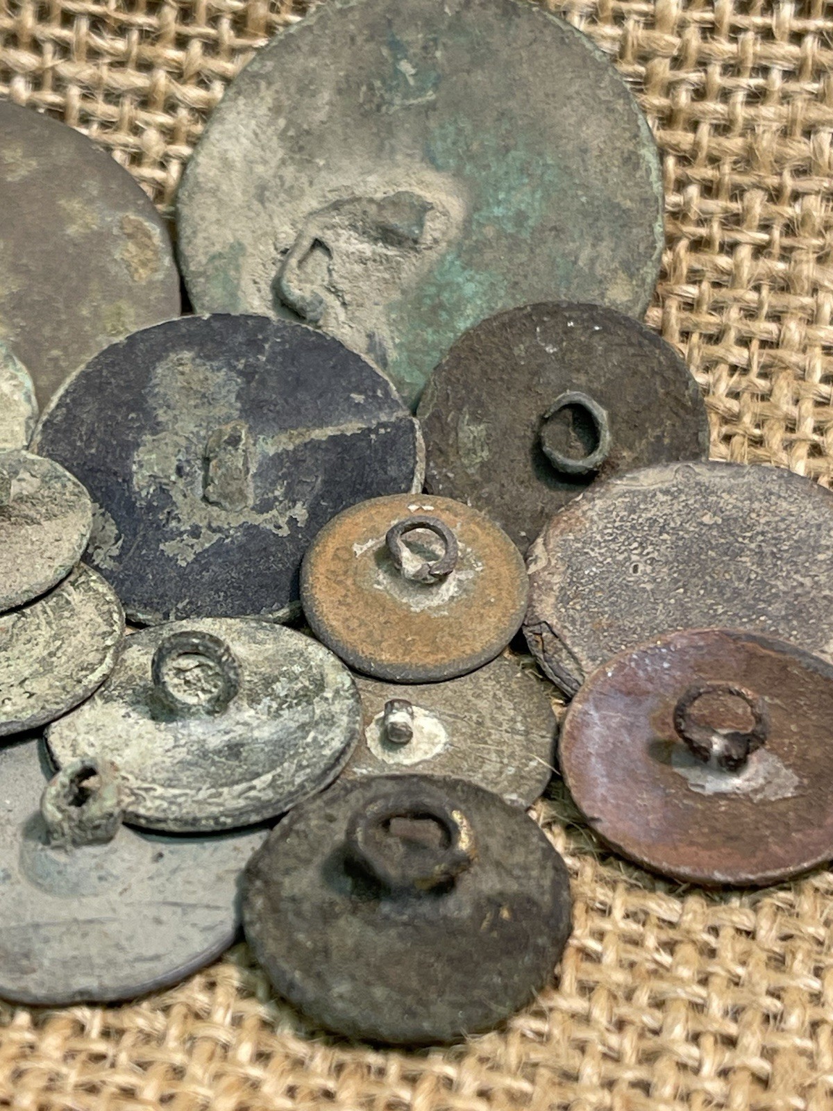 Dug Rev War Buttons From Charleston South Carolina Colonial American