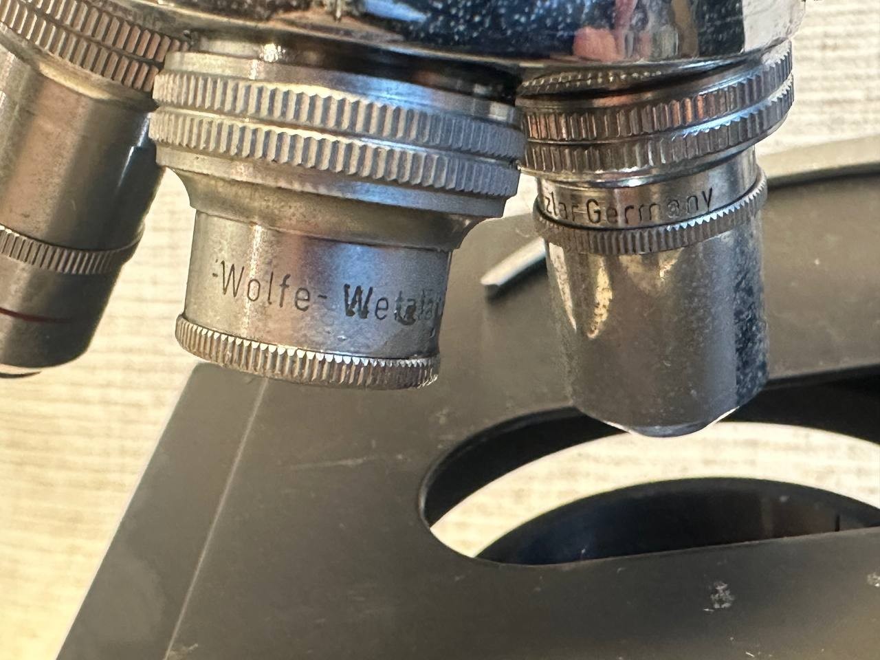 Vintage Wolfe Wetzlar Germany Microscope Carolina Biological 032-1 171