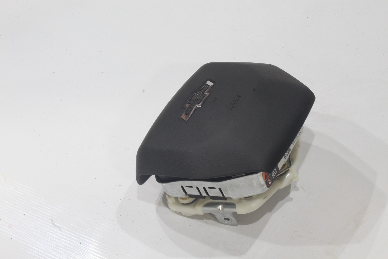 2022 2023 CHEVY SILVERADO 1500 DRIVER WHEEL AIRBAG OEM AIR BAG