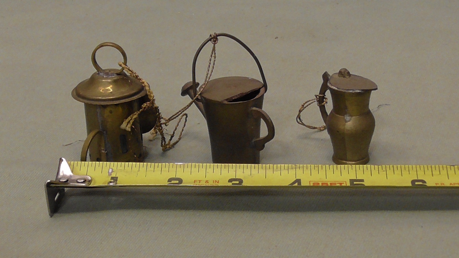 VINTAGE / ANTIQUE MINIATURE BRASS LAMP watering can and pitcher