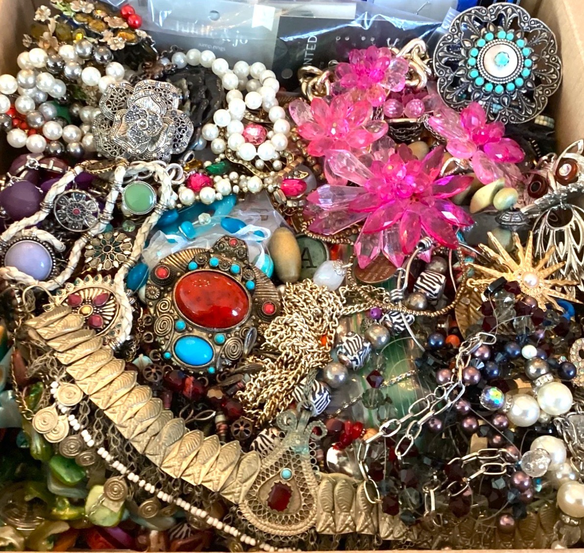 Over 3 Pounds Unsearched Lot Jewelry Old Vintage & Modern Wear & Junk Mixed In