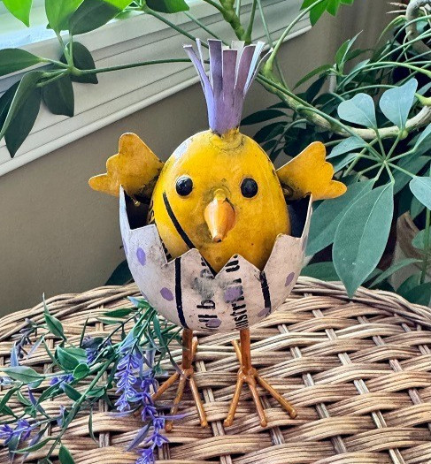 NEW PRIMITIVE BABY CHICK in EGG FIGURE RECYCLED METAL 6.75"Tx4.5"Wx3"D EASTER