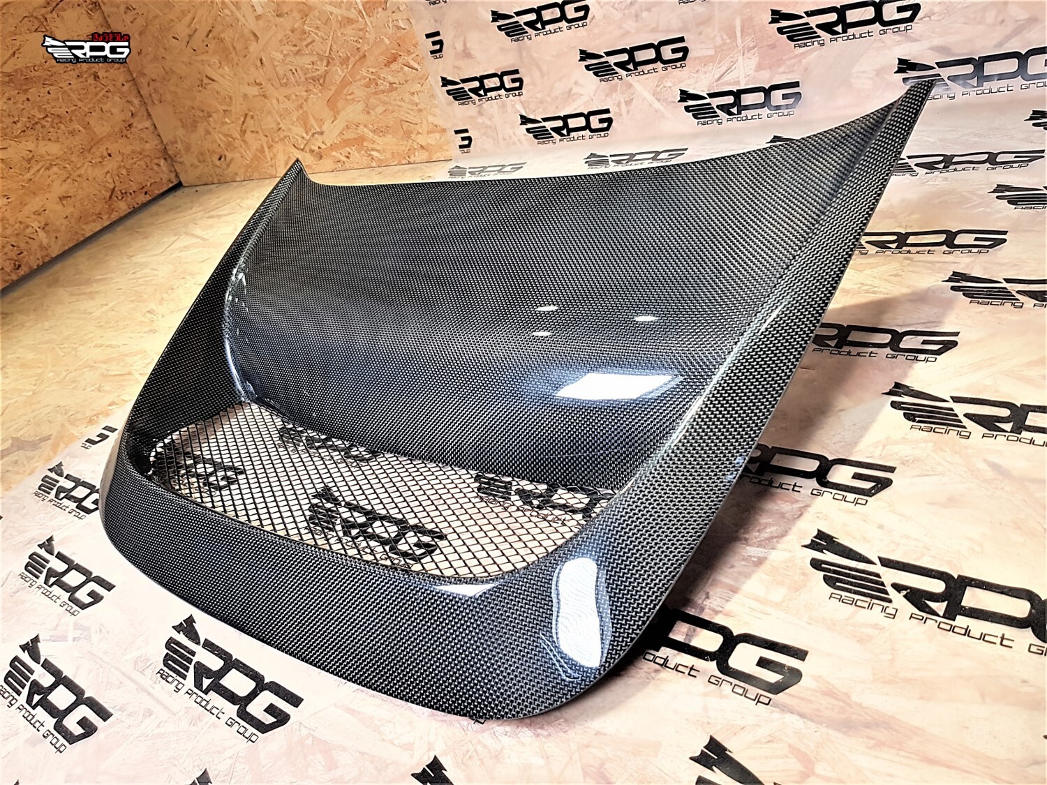 RPG Vacuum Plain Weave Carbon GTA Heat Extractor Hood Vent Scoop with Mesh Grill