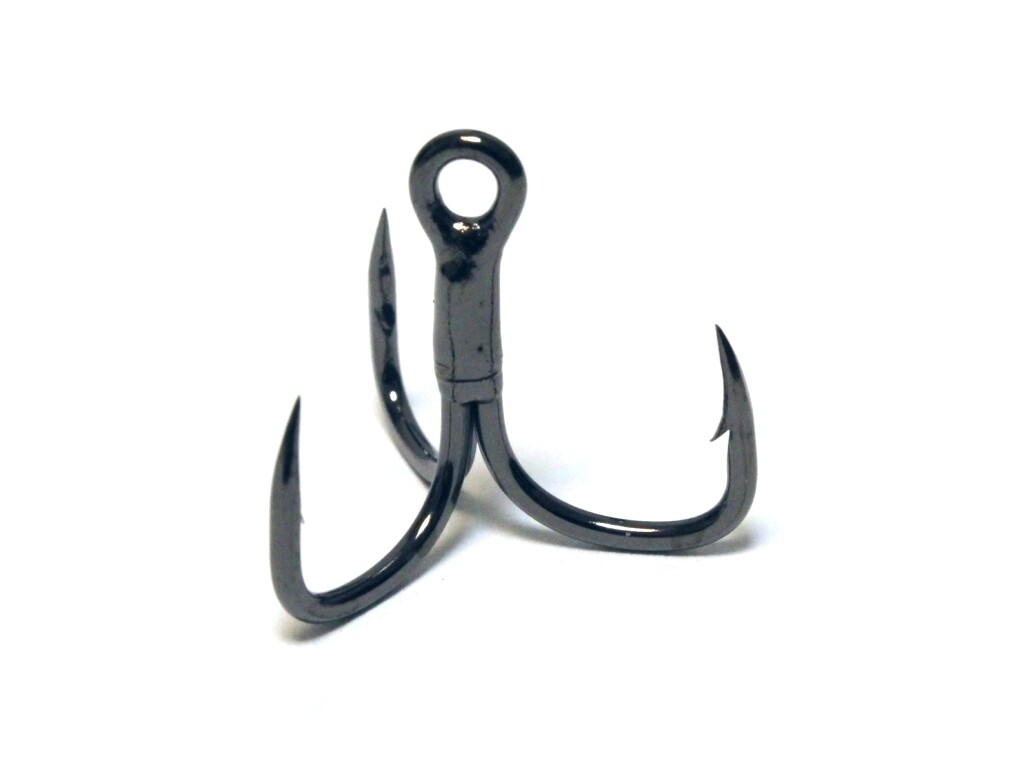30 Hooks Short Shank Black Nickle Cutting Blade Forged Treble Hooks FH38HP30