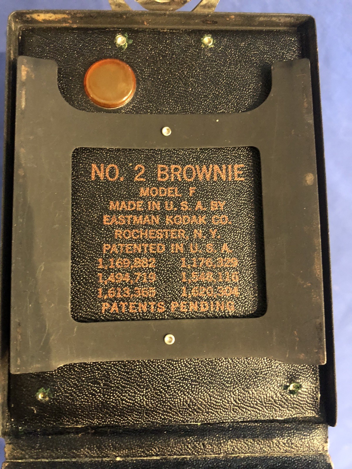 Vtg Antique Eastman Kodak Brownie No. 2 Model F Box Brown Camera Untested