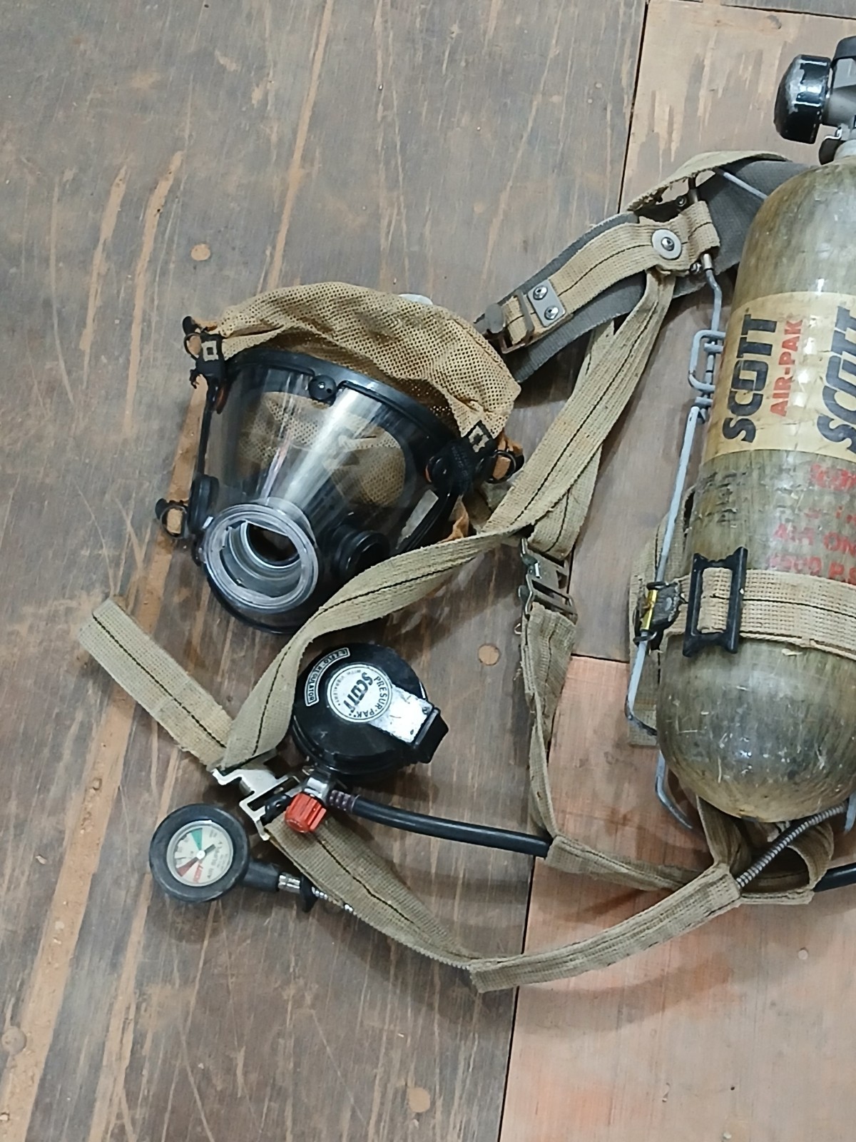 Scott Air Pak 4.5 With Tank, Regulator And Face Mask Tested