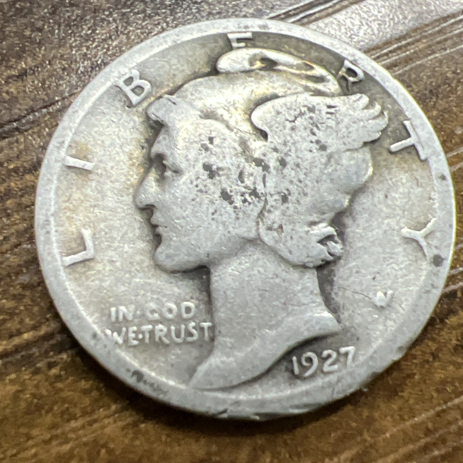 1927 MERCURY SILVER DIME ACTUAL Coin Get Today & Save Upgrade Your Collection